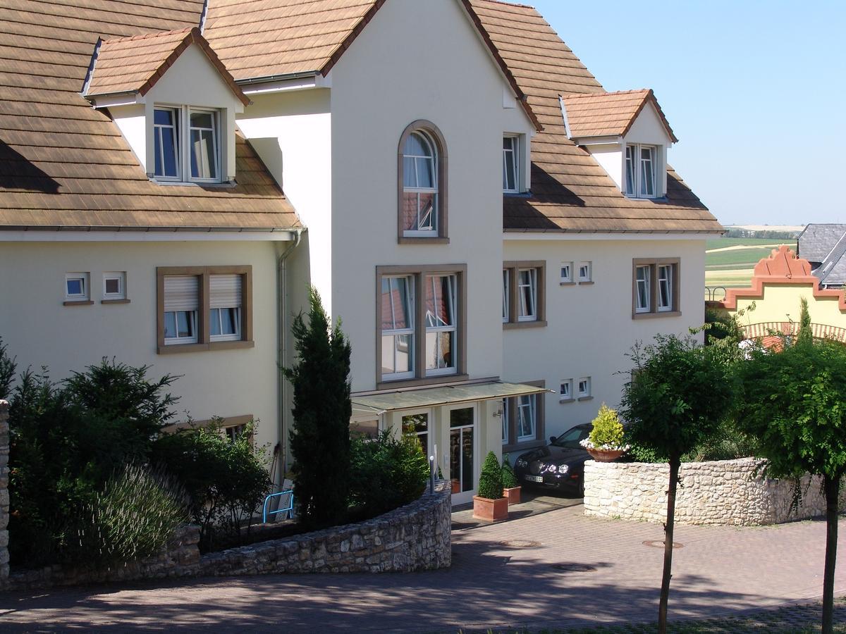 Landhotel Schloss Soergenloch Exterior foto